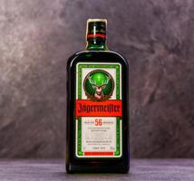 Jägermeister 35% 0,7 l (holá láhev)